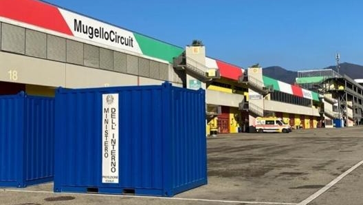 Container della Protezione Civile all’interno del circuito del Mugello