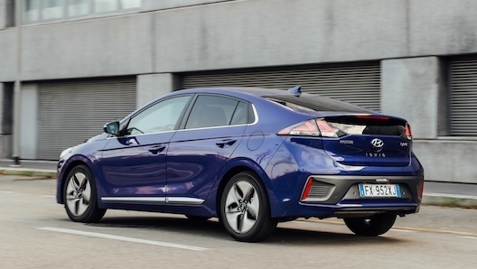 La nuova Hyunda Ioniq Hybrid