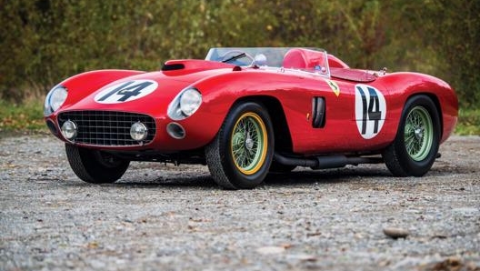 La Ferrari si conferma la superstar dell’anno con il record stabilito con la 290 MM del 1956, venduta da RM Sotheby's a ventidue milioni di dollari (19.350.000 euro)