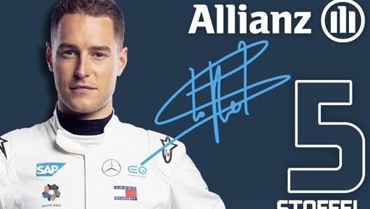 Stoffel Vandoorne, 28 anni, già in F.1 con la McLaren, è campione del Race At Home Unicef della Formula E