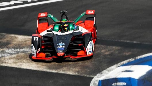 L’Audi di Lucas Di Grassi in azione a Città del Messico. Epa