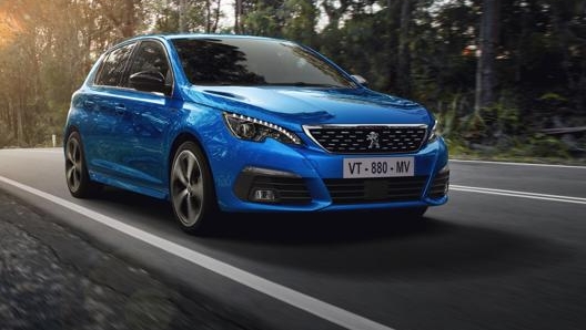 La Peugeot 308 si rinnova