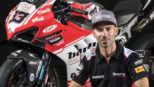 Marco Melandri con la Ducati del team Barni