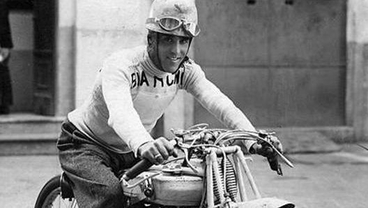 Tazio Nuvolari vinseil GP delle Nazioni nel 1925 nonostante l’incidente con l’Alfa Romeo pochi giorni prima