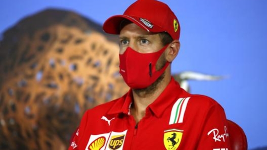 Sebastian Vettel in conferenza in Austria. Getty