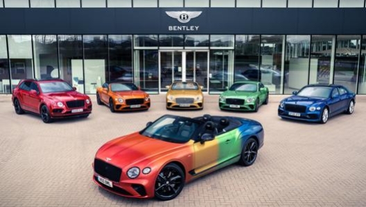 La Continental GT Convertible arcobaleno