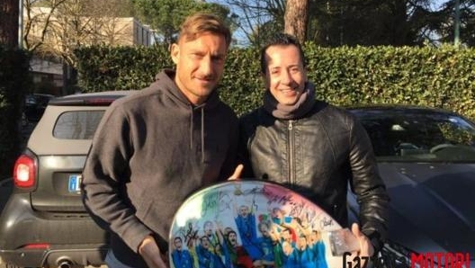 Andrea assieme a Francesco Totti