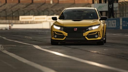 La Civic Type R Limited Edition risparmia 47 kg per via di scelte radicali