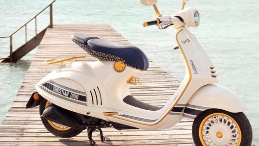 La Vespa firmata Christian Dior