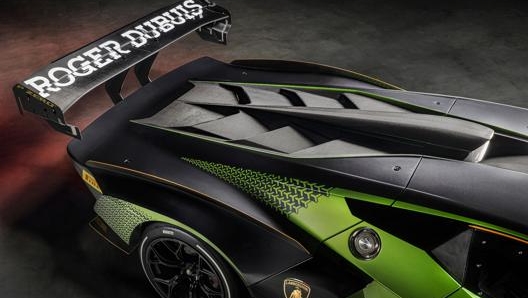 Lamborghini Essenza Scv12 monta un motore posteriore da V12 aspirato da 6,5 litri e 830 cavalli