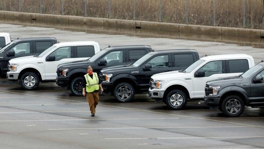 Un piazzale dell’impianto Ford di Dearborn dove si produce il pickup F-150  Afp