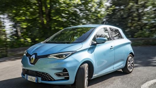 Il prezzo di listino della Renault Zoe parte da 25.900 euro batteria esclusa