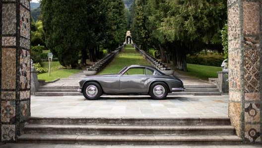 La fiancata dal look sportivo della Alfa Romeo 6C 2500 SS “Villa d’Este”