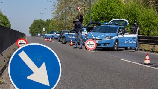 Un posto di blocco della polizia stradale