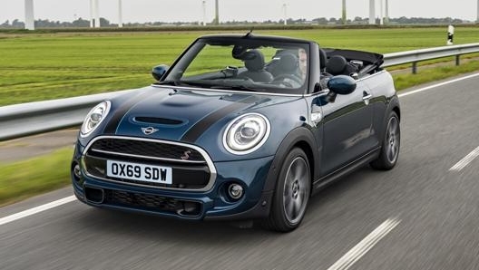 Compatta e divertente: Mini Cabrio