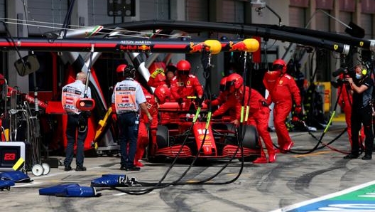 La SF 1000 di Charles Leclerc si ritira. Getty