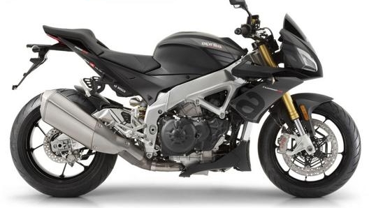 La Aprilia Tuono V4 1100 è tra quelle che non possono circolare in Tirolo sulle strade interessate dal provvedimento