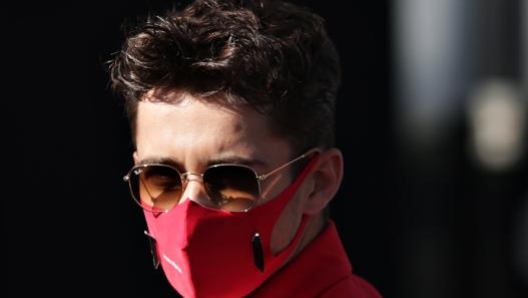 Charles Leclerc con mascherina a Zeltweg. Getty