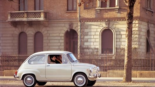 La Fiat 600 D, detta anche “Fanalona”, ultima versione prodotta fino al 1969