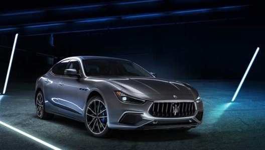 Maserati Ghibli Hybrid: la prima auto ibrida della casa italiana