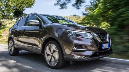 Il prezzo di listino della Qashqai 1.5 dCi 115 CV Visia porte parte da 23.560 euro, che scendono a 20.060 euro con l’incentivo pieno, 21.810 senza la rottamazione