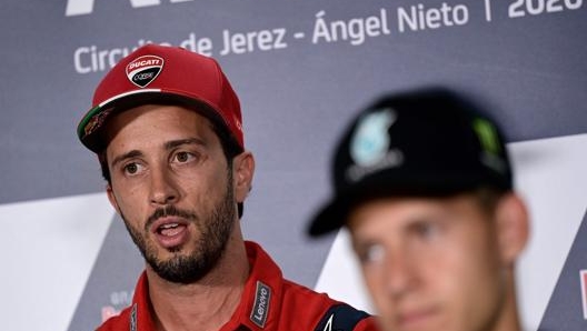 Andrea Dovizioso, 34 anni, in conferenza stampa a Jerez per il GP di Andalusia. Davanti a lui Fabio Quartararo. AFP