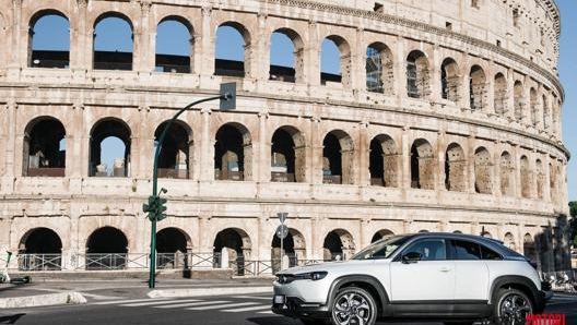 L’autonomia massima dichiarata della Mazda MX-30 è di 262 km nel ciclo urbano