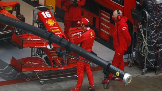 Charles Leclerc ai box della Ferrari. AP