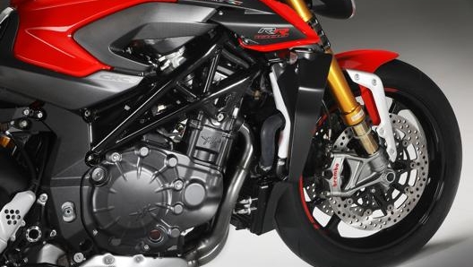 La Mv Agusta Brutale 1000 RR monta il motore quattro cilindri da 998 cc e 208 Cv