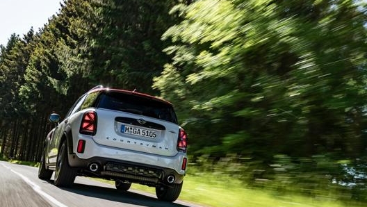 Il retro della nuova Mini Countryman JCW 2021