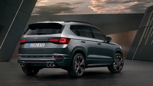 Immancabili gli scarichi Akrapovic sulla Cupra Ateca