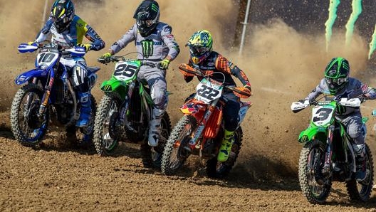 Tony Cairoli (222) è il leader della classifica iridata in MXGP. Foto: KTM