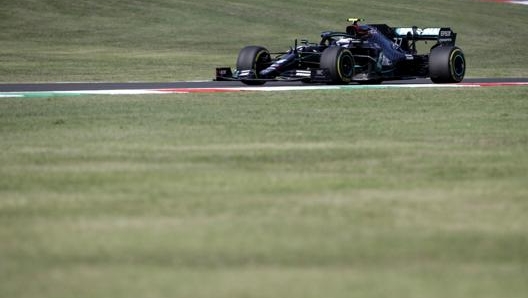 Valltteri Bottas in azione al Mugello. Lapresse