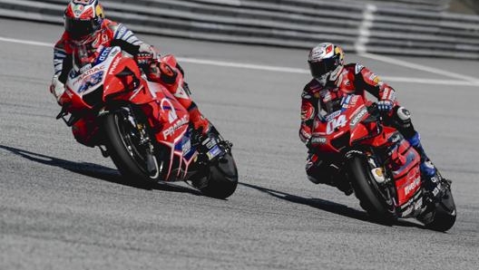 Jack Miller davanti ad Andrea Dovizioso. Epa