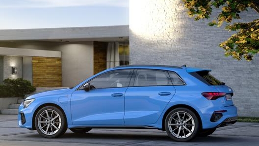 In totale l’Audi A3 Sportback vanta 204 cv e 350 Nm di coppia