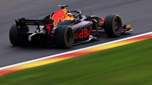 Yuki Tsunoda in azione a Spa. Getty