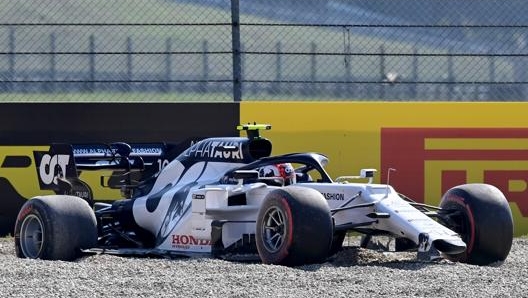 Anche per Gasly, vincitore a Monza, amaro ritiro. Ap