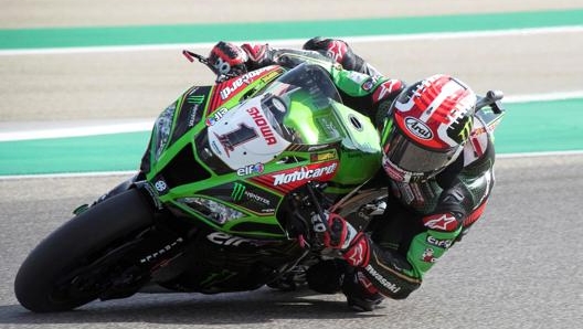 Jonathan Rea vince per distacco la Superpole Race. Epa