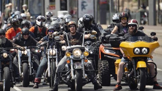 Una manifestazione di motociclisti a Leipzig in Germania. Ap