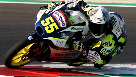 Romano Fenati in azione a Misano. Ansa