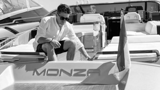 Charles Leclerc sul suo yacht: 'Monza'