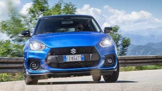 La Suzuki Swift Sport Hybrid è un mix di sportività e comodità per l’utilizzo di tutti i giorni