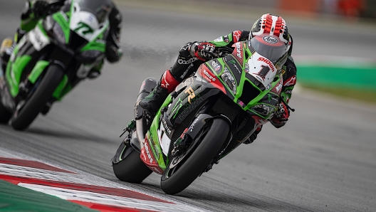 Jonathan Rea scatta dal palo in Gara-1 a Montmeló