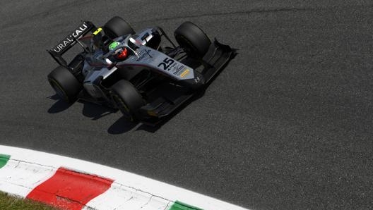 Luca Ghiotto in azione a Monza