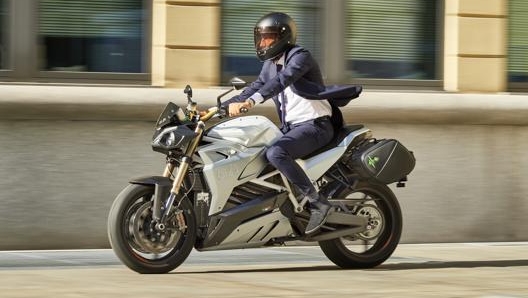 Le ragazze attraverseranno il Paese a bordo di moto 100% elettriche. Fondamentale programmare le tappe