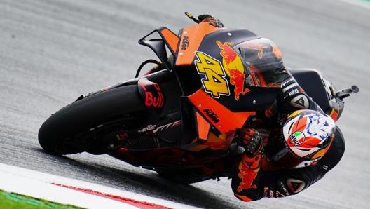 Pol Espargaro sale sul gradino più basso del podio. Ap