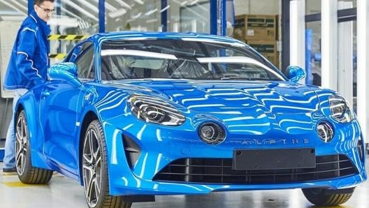 La Alpine A110 viene prodotta a Dieppe, in Bretagna