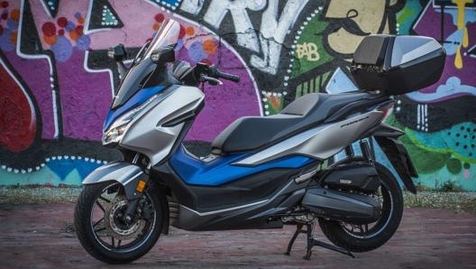 Honda Forza 300: dal 2013 lo scooter premium di casa Honda