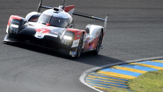 Kamui Kobayashi, ex pilota di Formula 1, conquista la pole position nella 24 Ore di Le Mans. Afp