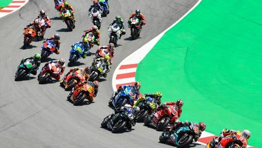 I piloti della MotoGP tra curva 1 e curva 2 lo scorso anno. Getty